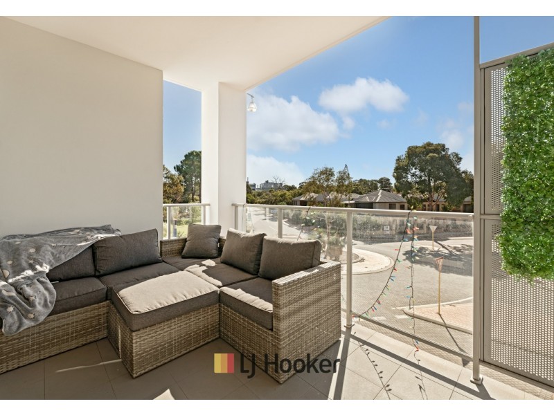 10/1 Walsh Loop, Joondalup WA 6027