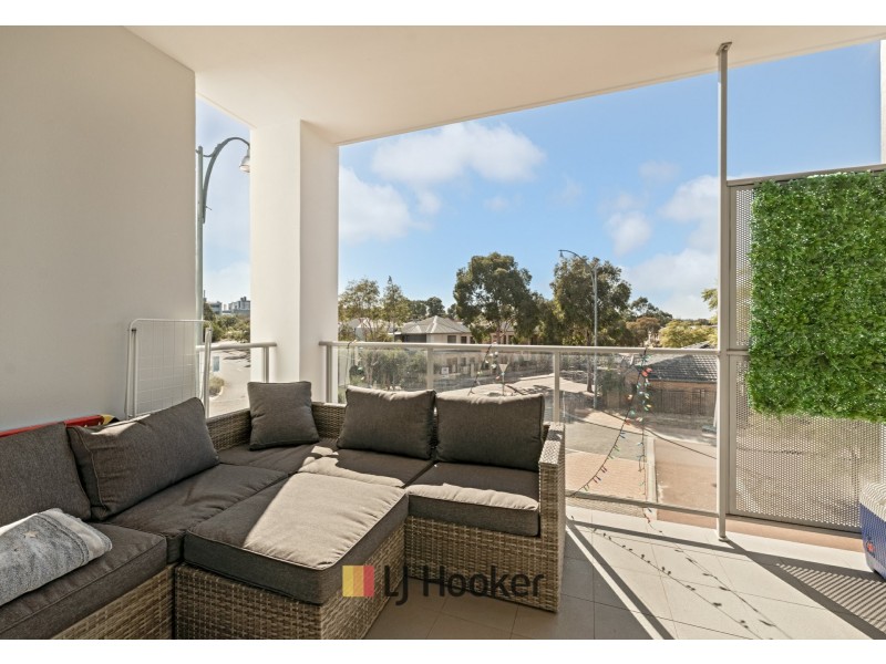 10/1 Walsh Loop, Joondalup WA 6027