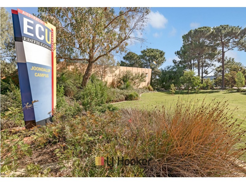 10/1 Walsh Loop, Joondalup WA 6027