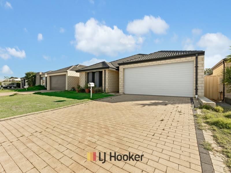 14 Hoypoy Gardens, Darch WA 6065