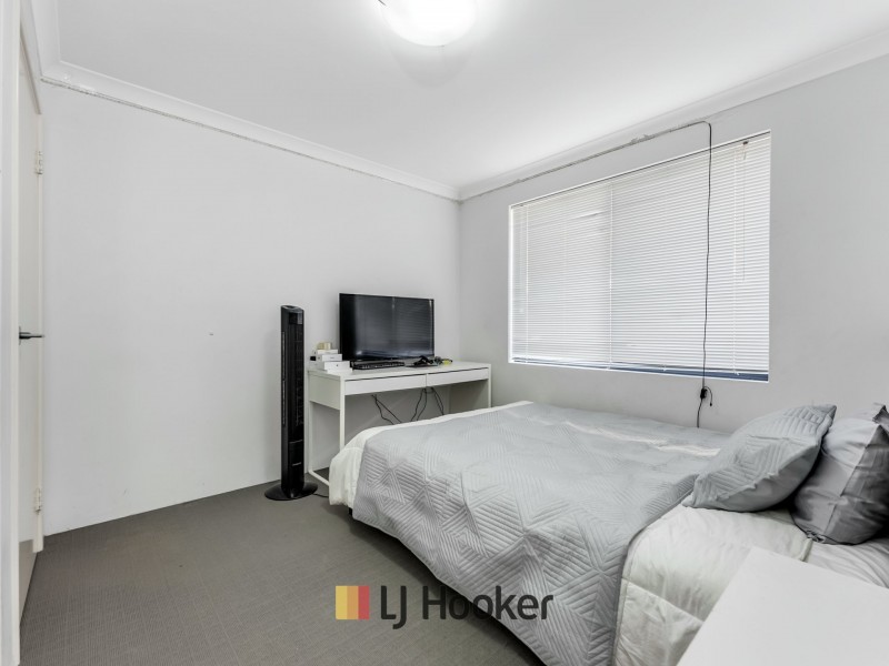 14 Hoypoy Gardens, Darch WA 6065