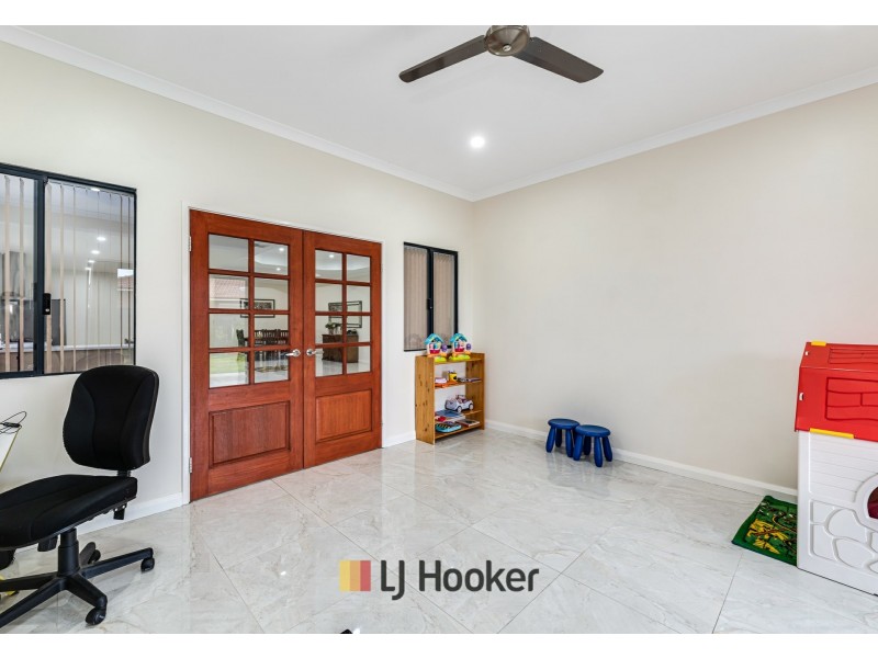 5 Mela Way, Landsdale WA 6065