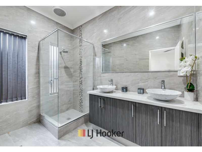 5 Mela Way, Landsdale WA 6065