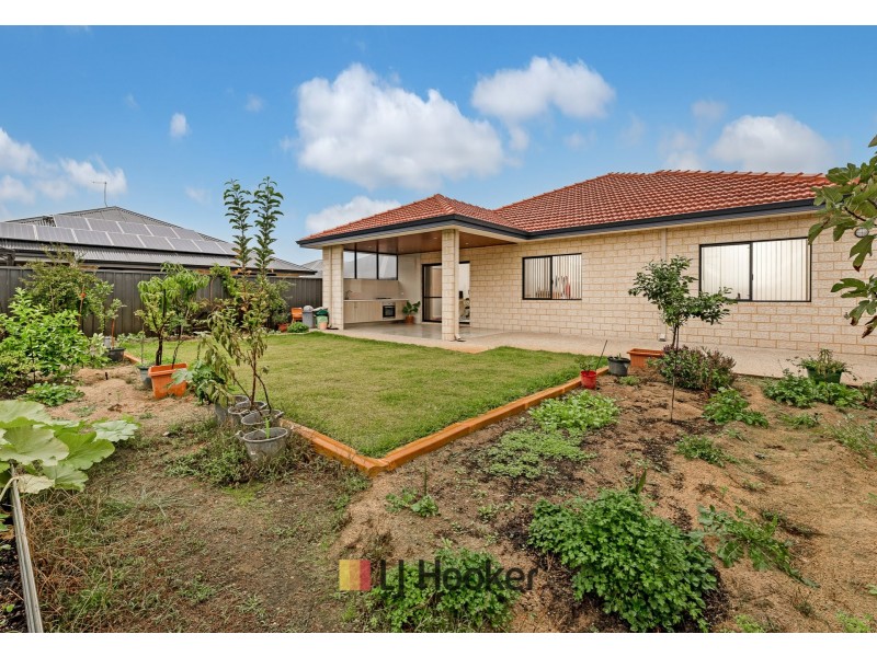 5 Mela Way, Landsdale WA 6065