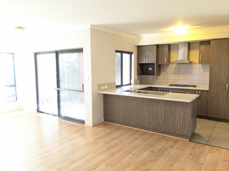 4A Gibbs Crescent, Westminster WA 6061