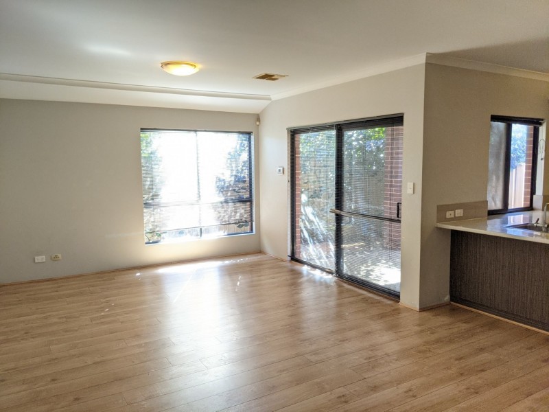 4A Gibbs Crescent, Westminster WA 6061