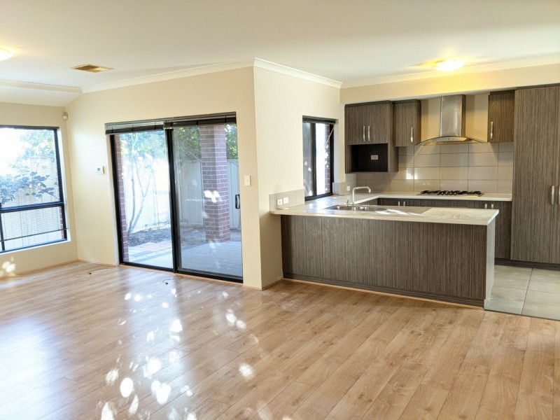 4A Gibbs Crescent, Westminster WA 6061