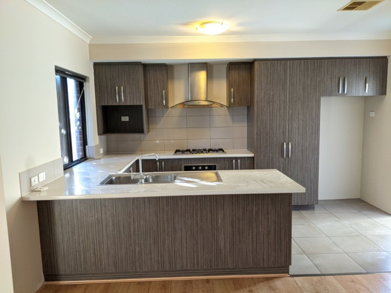 4A Gibbs Crescent, Westminster WA 6061