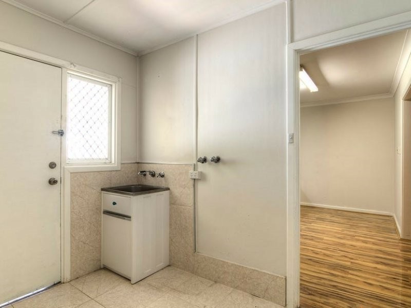 25D Ferrara Way, Girrawheen WA 6064