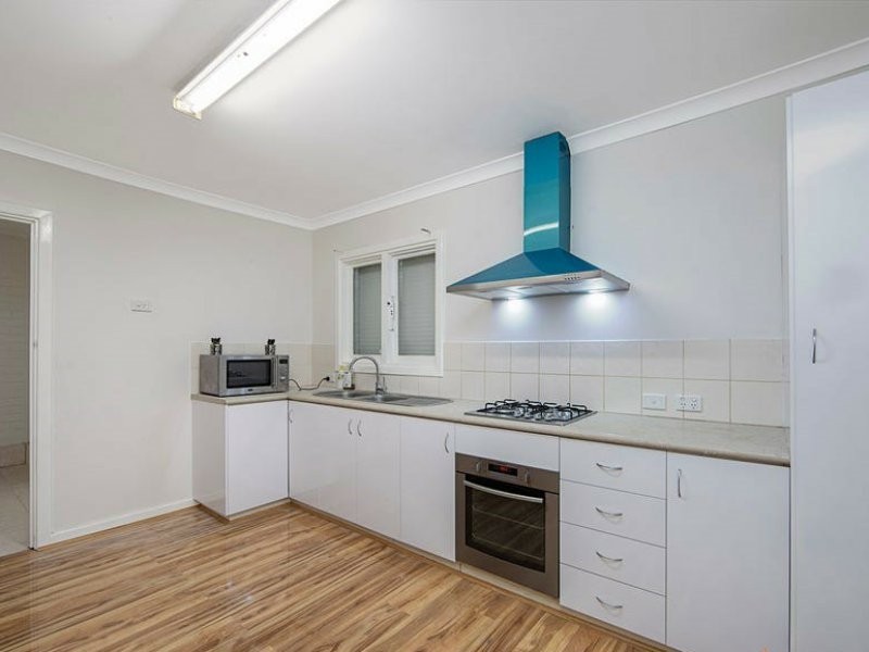 25D Ferrara Way, Girrawheen WA 6064