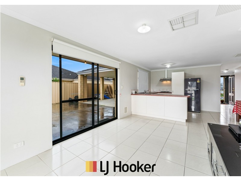 52 Tarradee Circuit, Thornlie WA 6108