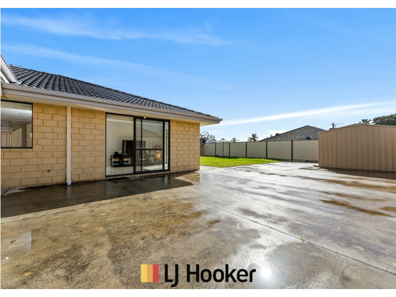 52 Tarradee Circuit, Thornlie WA 6108