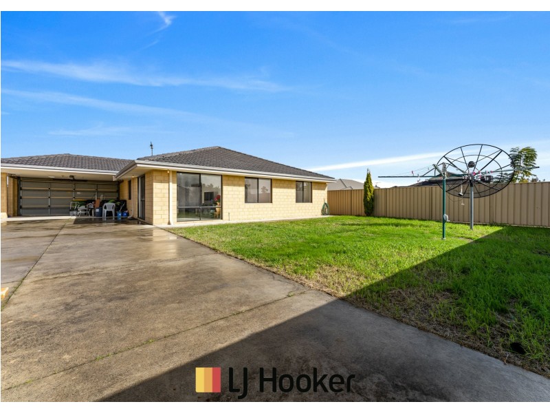 52 Tarradee Circuit, Thornlie WA 6108