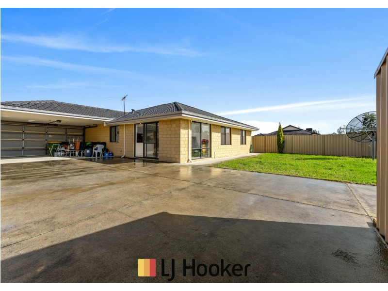 52 Tarradee Circuit, Thornlie WA 6108