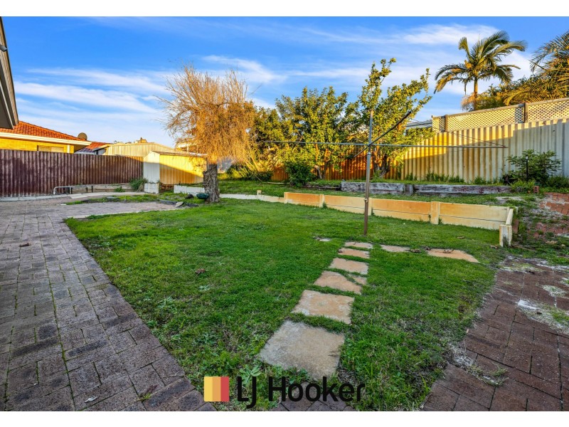 128 Widgee Road, Noranda WA 6062