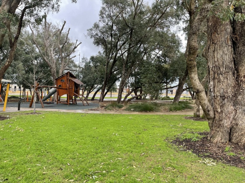 13 SAPPHIRE CHASE, Wellard WA 6170