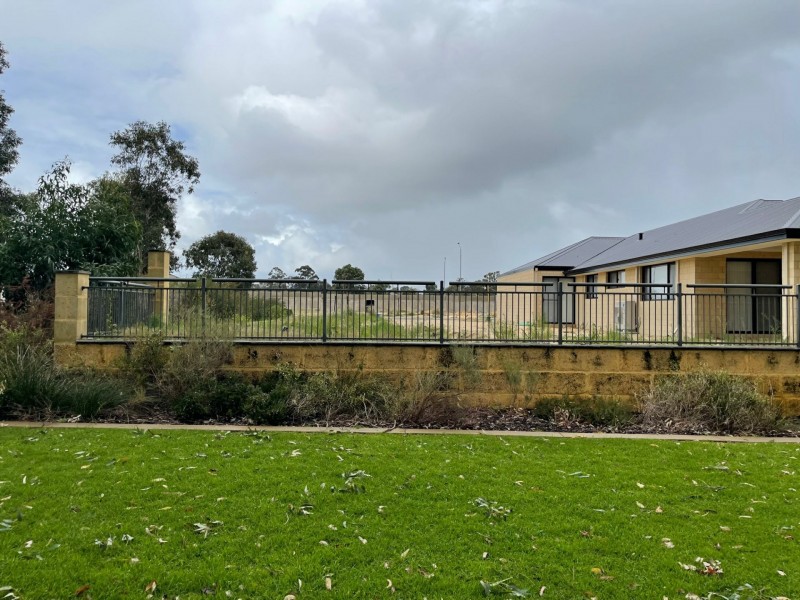 13 SAPPHIRE CHASE, Wellard WA 6170