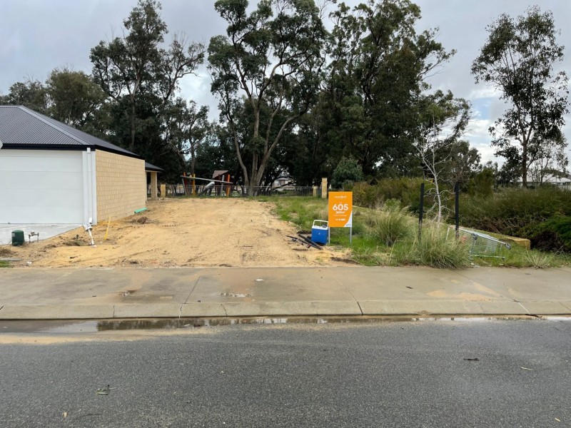 13 SAPPHIRE CHASE, Wellard WA 6170