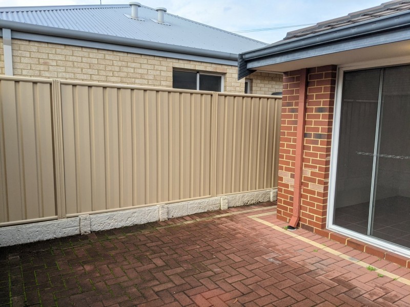 99B Ravenswood Dr, Westminster WA 6061