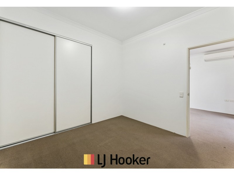 6/4 Ashbury Crescent, Mirrabooka WA 6061