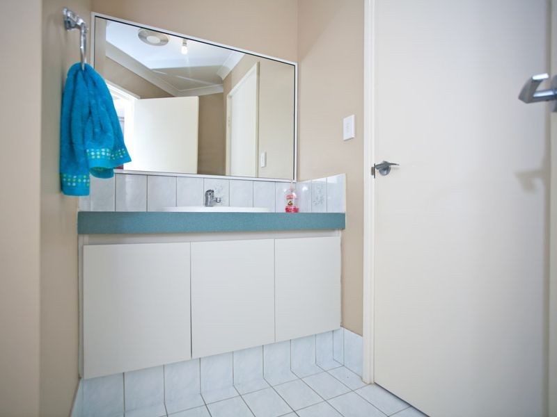 37 Monash Circle, Marangaroo WA 6064