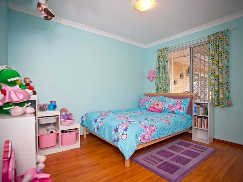 37 Monash Circle, Marangaroo WA 6064