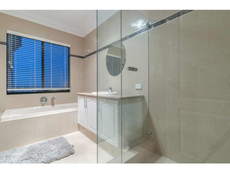 15 Eora Creek Terrace, Dianella WA 6059