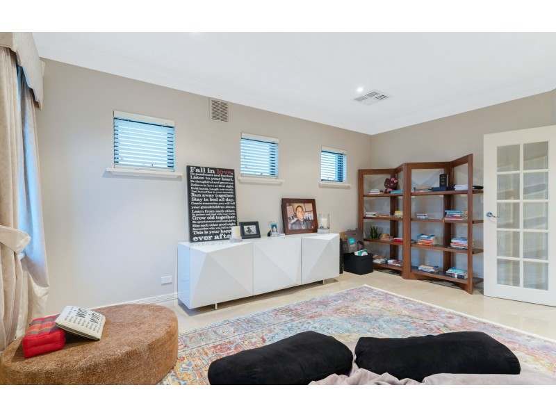 15 Eora Creek Terrace, Dianella WA 6059