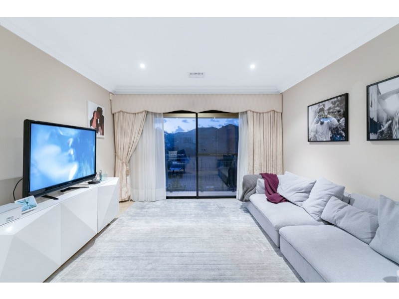 15 Eora Creek Terrace, Dianella WA 6059