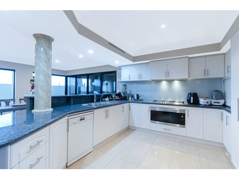 15 Eora Creek Terrace, Dianella WA 6059