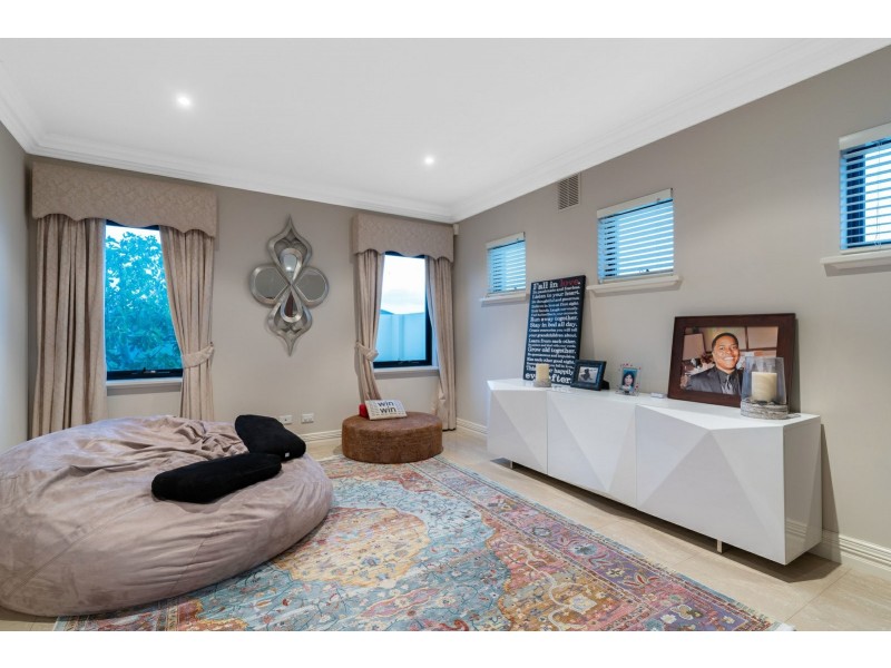 15 Eora Creek Terrace, Dianella WA 6059