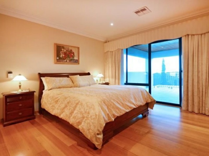 15 Eora Creek Terrace, Dianella WA 6059