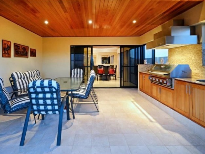 15 Eora Creek Terrace, Dianella WA 6059