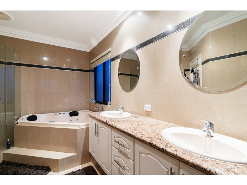 15 Eora Creek Terrace, Dianella WA 6059