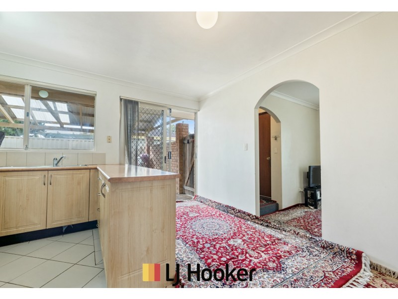 4 Firethorn Retreat, Mirrabooka WA 6061