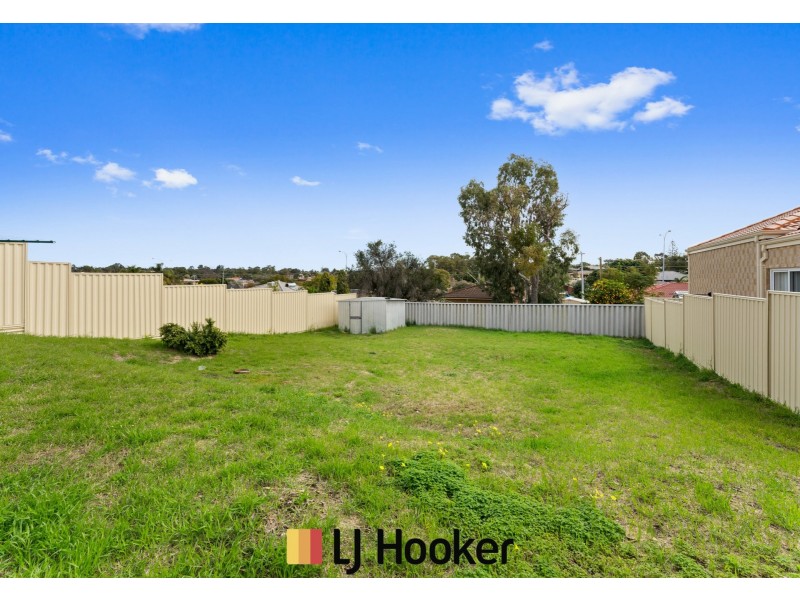 4 Firethorn Retreat, Mirrabooka WA 6061