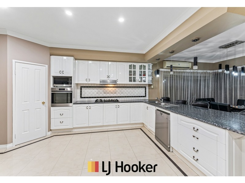 35 Rayner Drive, Landsdale WA 6065