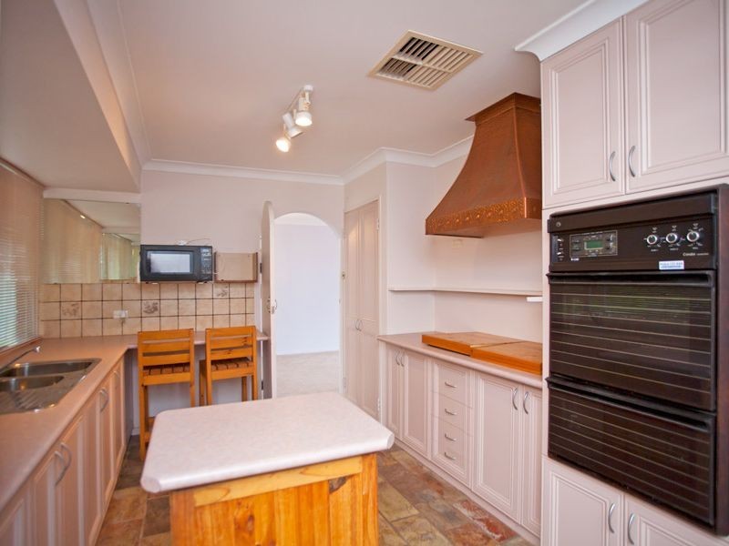 31 Edgewwater Drive, Edgewater WA 6027