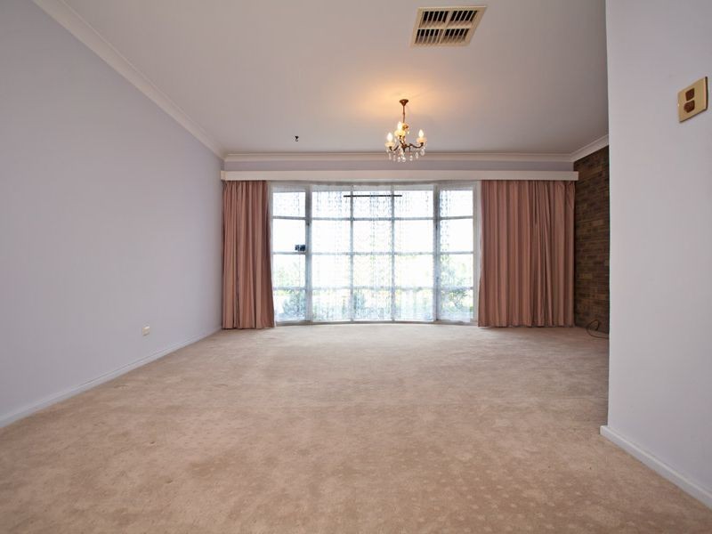 31 Edgewwater Drive, Edgewater WA 6027