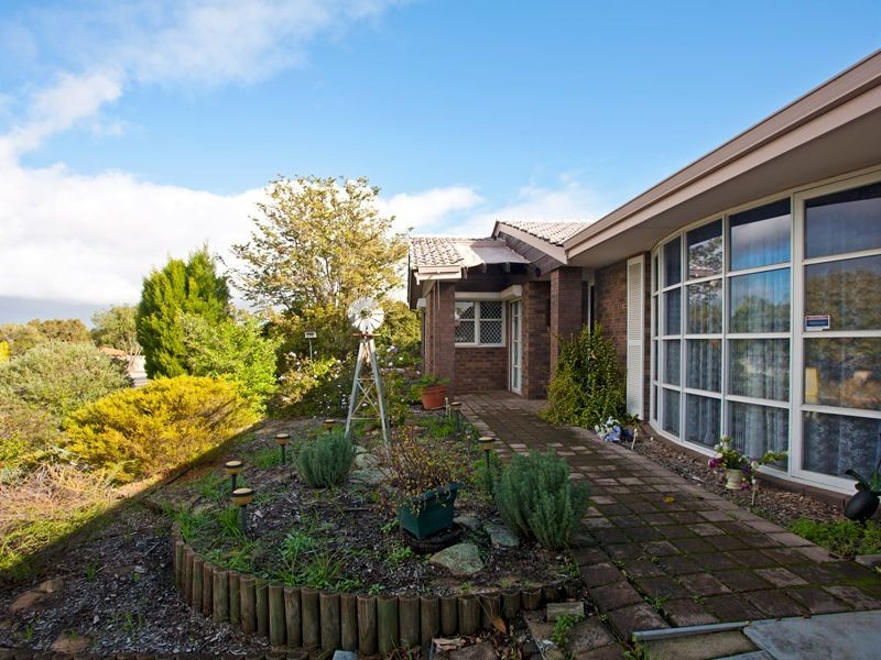 31 Edgewwater Drive, Edgewater WA 6027