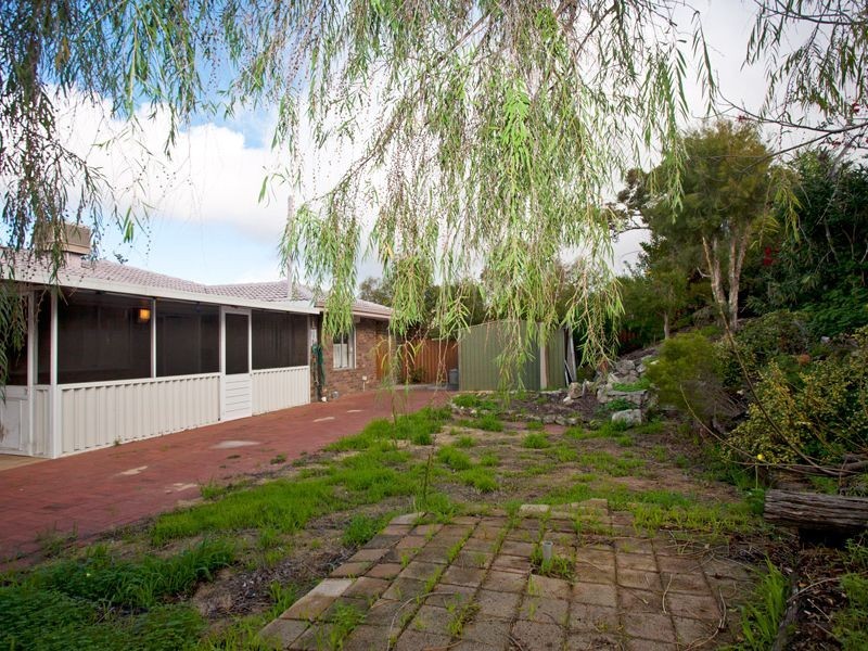 31 Edgewwater Drive, Edgewater WA 6027