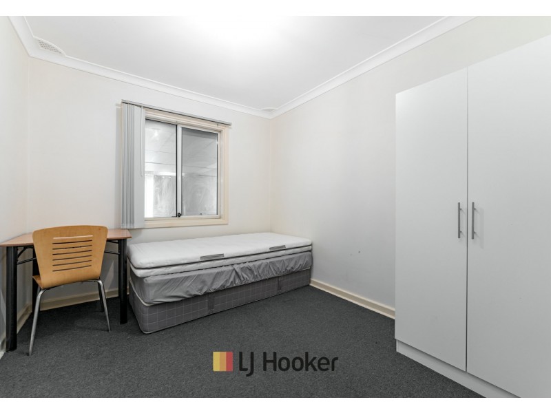 29 Montrose Avenue, Girrawheen WA 6064