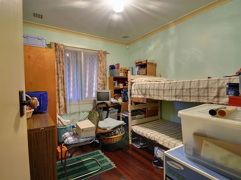 46 Hainsworth Avenue, Girrawheen WA 6064