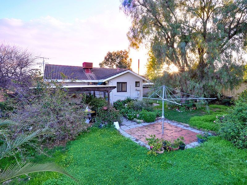 46 Hainsworth Avenue, Girrawheen WA 6064