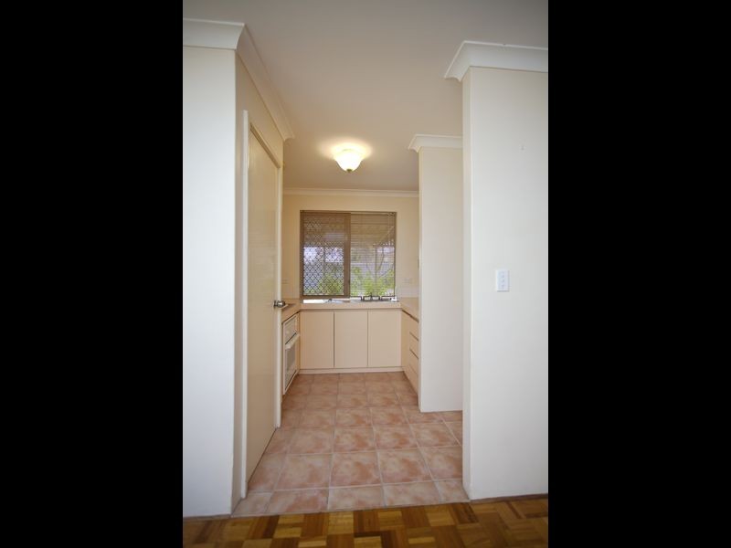 9 Holley Place, Marangaroo WA 6064