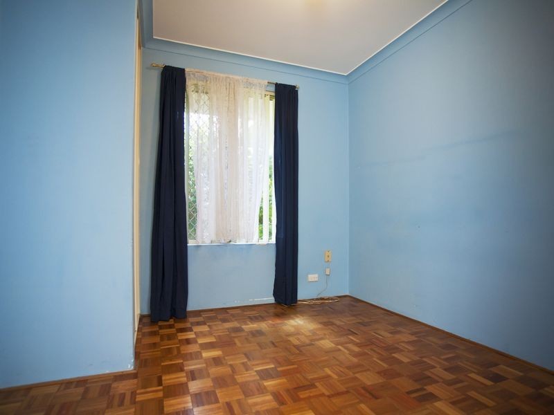 9 Holley Place, Marangaroo WA 6064