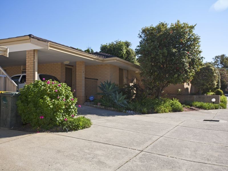 2/104 Waddington Crescent, Koondoola WA 6064