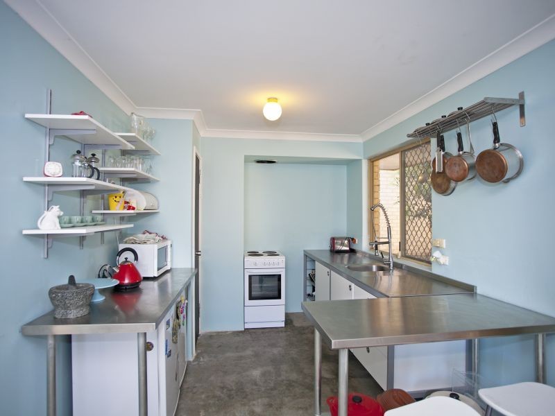 2/104 Waddington Crescent, Koondoola WA 6064