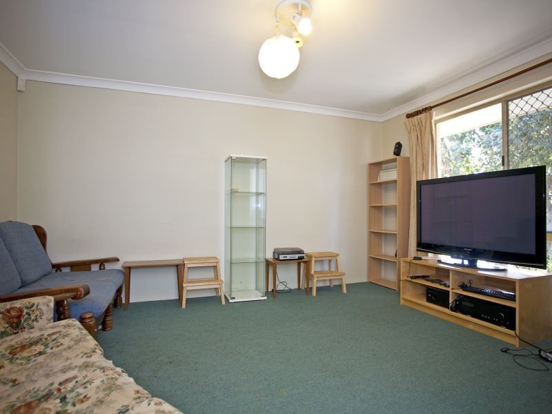 2/104 Waddington Crescent, Koondoola WA 6064