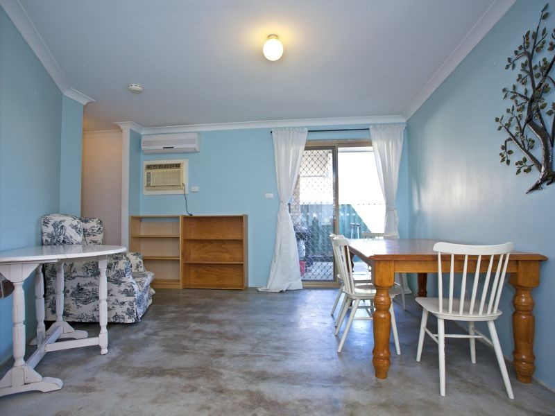 2/104 Waddington Crescent, Koondoola WA 6064